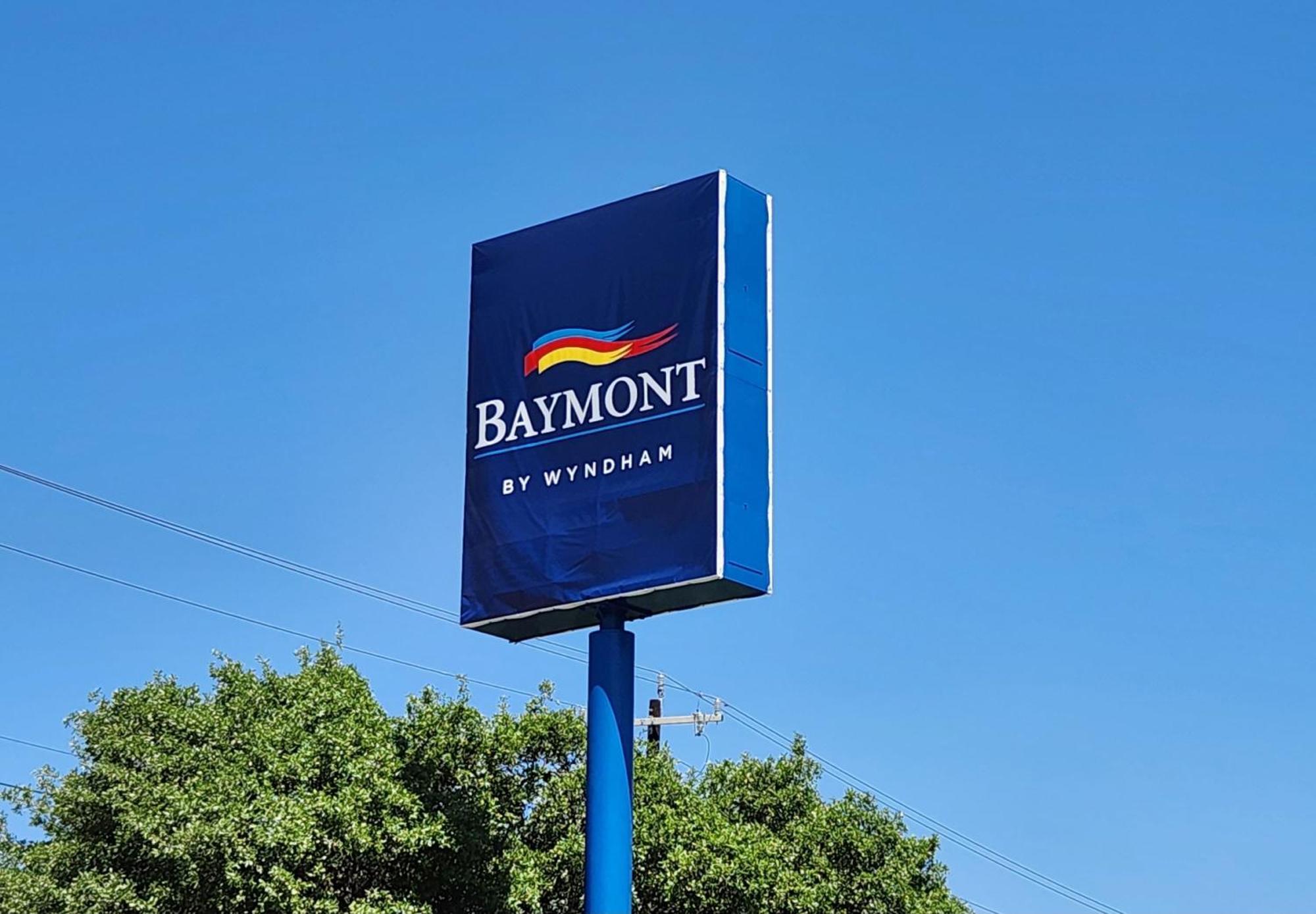 Baymont By Wyndham San Antonio Airport Hotel Eksteriør billede