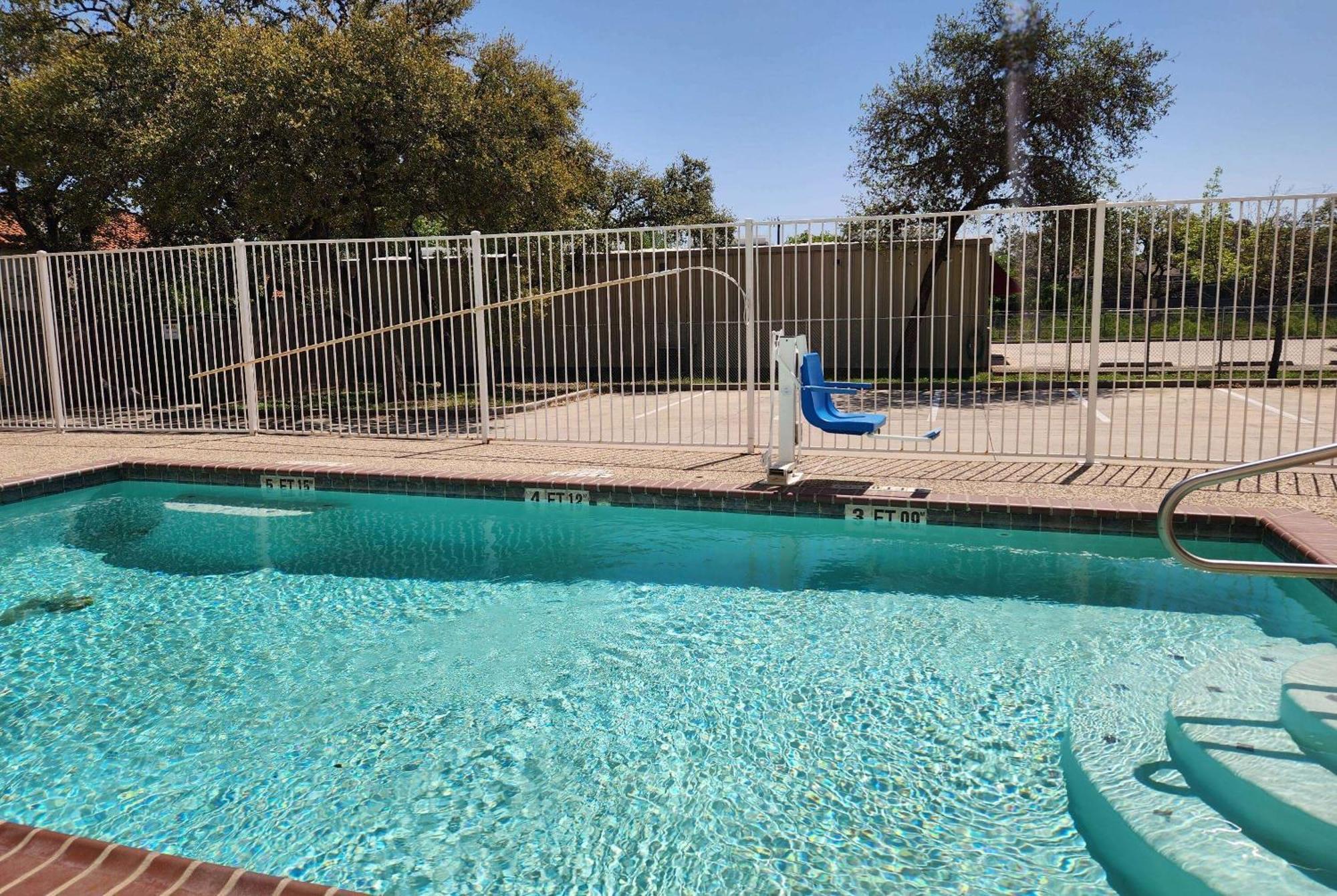 Baymont By Wyndham San Antonio Airport Hotel Eksteriør billede