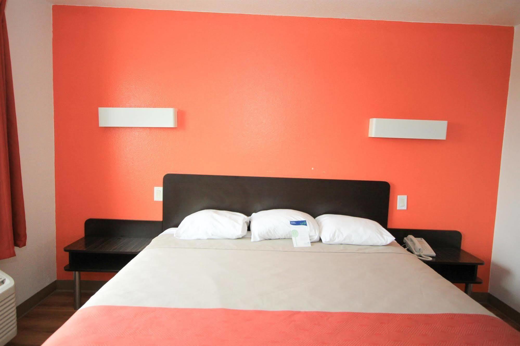 Baymont By Wyndham San Antonio Airport Hotel Eksteriør billede